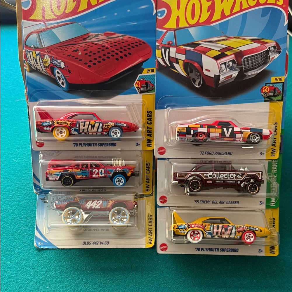 Hot Wheels Die-Cast Car Collection - Red, Blue, Black Sealed great condition